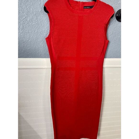 Karen Millen Women's Crew Neck Sleeveless Sheath Dress Red - Picture 2 of 11